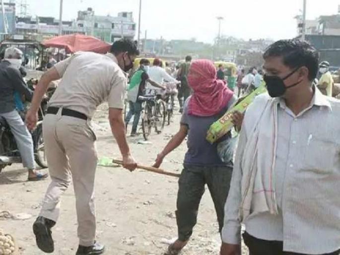 One year old boy dies in police lathicharge in Ramnagar village of Madhya Pradesh | पोलिसांच्या लाठीचार्जमध्ये एक वर्षीय चिमुकलीचा मृत्यू, ग्रामस्थांचा संताप