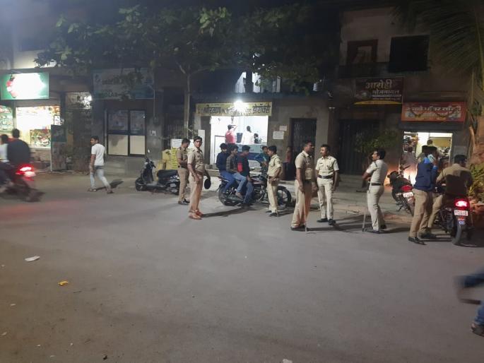 95 people who were walking for no reason were given a shock! 97 thousand fine in two days latur | विनाकारण फिरणाऱ्या ९५ जणांना दिला झटका! दाेन दिवसांत ९७ हजारांचा दंड... 95 people who were walking for no reason were given a shock! 97 thousand fine in two days latur | विनाकारण फिरणाऱ्या ९५ जणांना दिला झटका! दाेन दिवसांत ९७ हजारांचा दंड...