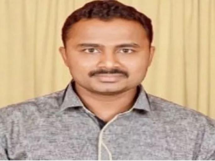 Trying to loot 9 kg gold; Police have arrested vantas movie maker | 9 किलो सोनं घेऊन पळण्याचा प्रयत्न; ‘वंटास’च्या निर्मात्याला पोलिसांनी केले जेरबंद Trying to loot 9 kg gold; Police have arrested vantas movie maker | 9 किलो सोनं घेऊन पळण्याचा प्रयत्न; ‘वंटास’च्या निर्मात्याला पोलिसांनी केले जेरबंद