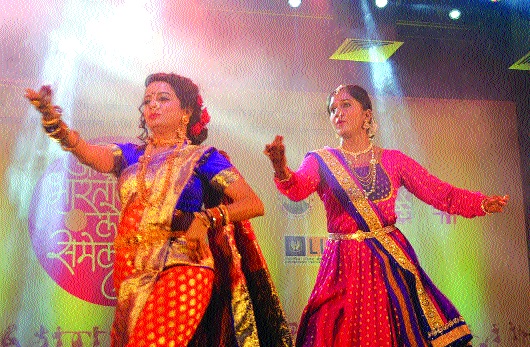 The need of the public for the promotion of culture: Prabhakar Mande - The grand opening of All India Folk Art Conference - | संस्कृती संवर्धनासाठी लोकविद्यापीठाची गरज : प्रभाकर मांडे -अखिल भारतीय लोककला संमेलनाचे शानदार उद्घाटन-