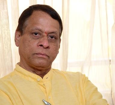 due to anti party activities Luvu mamledar dismissed | लवू मामलेदारांची पक्षातून हकालपट्टी, पक्षविरोधी कारवायांचा ठपका