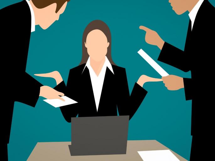   A law student has been arrested for stealing for his girlfriend in Uttar Pradesh's Lucknow | प्रेमासाठी कायपण! कायद्याचं शिक्षण घेणाऱ्या मुलाने गर्लफ्रेंडसाठी हद्द ओलांडली; पण पोलिसांना सापडला