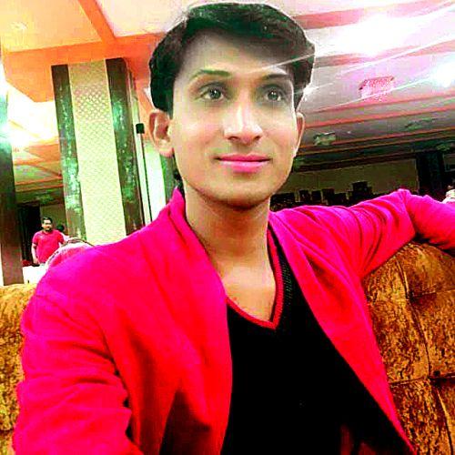 The government got surprised for his Lawani | त्याच्या लावणीने सरकार जाहले दंग : अवहेलनेची वेदना घुंगराला बांधली The government got surprised for his Lawani | त्याच्या लावणीने सरकार जाहले दंग : अवहेलनेची वेदना घुंगराला बांधली