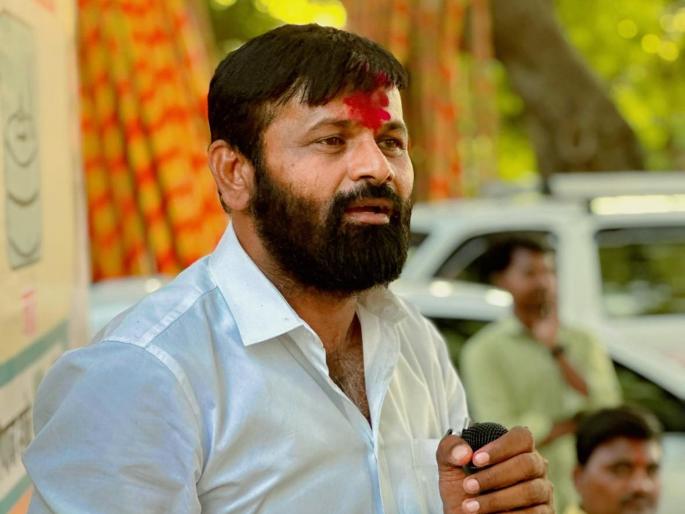 Show the way home to leaders who are harming OBCs by supporting Manoj Jarange: Laxman Hake | जरांगेंना पाठिंबा देऊन ओबीसींचे नुकसान करणाऱ्या नेत्यांना घरचा रस्ता दाखवा: लक्ष्मण हाके Show the way home to leaders who are harming OBCs by supporting Manoj Jarange: Laxman Hake | जरांगेंना पाठिंबा देऊन ओबीसींचे नुकसान करणाऱ्या नेत्यांना घरचा रस्ता दाखवा: लक्ष्मण हाके