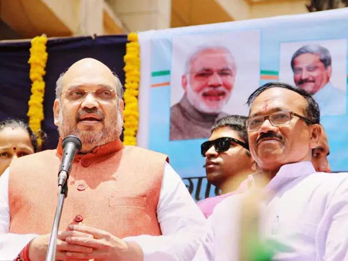 goa election 2022 former chief minister of goa laxmikant parsekar left bjp and announces to fight for independence | Goa Election 2022: जड अंत:करणाने भाजप सोडला; माजी मुख्यमंत्री लक्ष्मीकांत पार्सेकर यांची अपक्ष लढण्याची घोषणा goa election 2022 former chief minister of goa laxmikant parsekar left bjp and announces to fight for independence | Goa Election 2022: जड अंत:करणाने भाजप सोडला; माजी मुख्यमंत्री लक्ष्मीकांत पार्सेकर यांची अपक्ष लढण्याची घोषणा