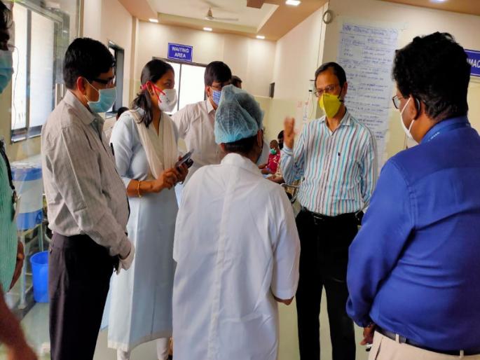 Central team inspection of 'Covid Care Center' on Singhagad road | सिंहगड रस्त्यावरील 'कोविड केअर सेंटर' ची केंद्रीय पथकाकडून पाहणी Central team inspection of 'Covid Care Center' on Singhagad road | सिंहगड रस्त्यावरील 'कोविड केअर सेंटर' ची केंद्रीय पथकाकडून पाहणी