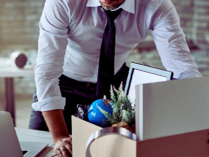 The boss fired him from his job, the employee did something that now the company will have to pay a huge fine! | बॉसनं नोकरीवरून काढलं, पठ्ठ्यानं असं काही केलं की आता कंपनीला बसणार मोठा दंड!