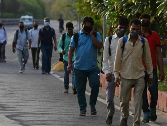 The speed of passengers coming from outside the district slowed down! | बाहेर जिल्ह्यातून येणाऱ्या प्रवाशांचा वेग मंदावला! The speed of passengers coming from outside the district slowed down! | बाहेर जिल्ह्यातून येणाऱ्या प्रवाशांचा वेग मंदावला!