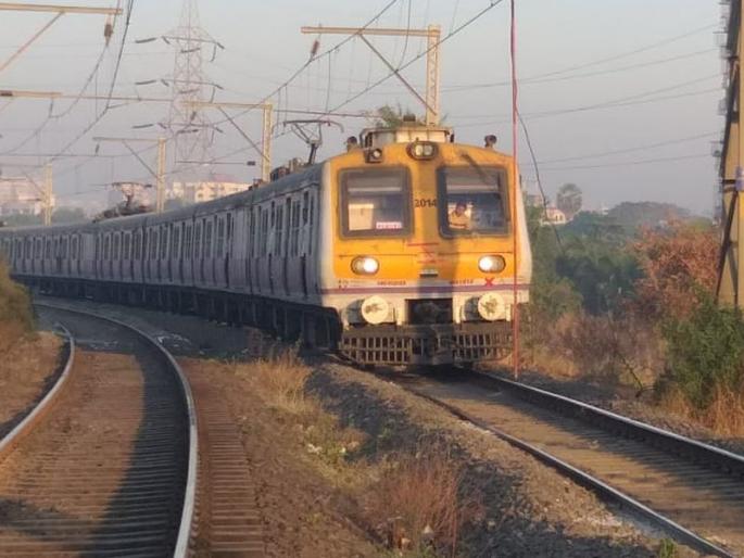 Harbor line closed! Overhead wire breaks local traffic in panvel | हार्बर लाईन बंद ! ओव्हरहेड वायर तुटल्यानं लोकल वाहतूक खोळंबली Harbor line closed! Overhead wire breaks local traffic in panvel | हार्बर लाईन बंद ! ओव्हरहेड वायर तुटल्यानं लोकल वाहतूक खोळंबली