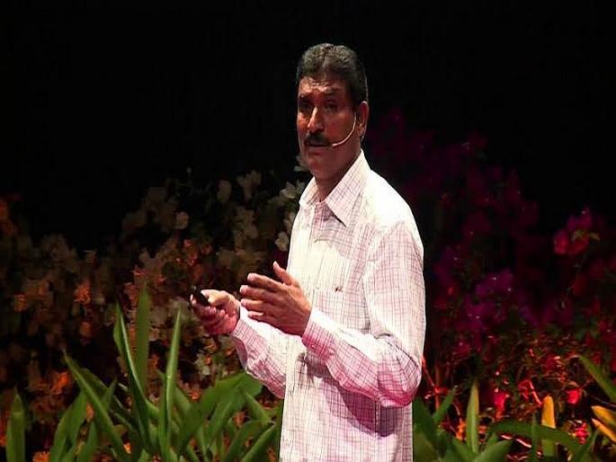 Budget 2020: The schemes should be implemented only after classification of farmers. | Budget 2020: शेतकऱ्यांचे वर्गीकरण करूनच योजना राबवाव्यात- पोपटराव पवार Budget 2020: The schemes should be implemented only after classification of farmers. | Budget 2020: शेतकऱ्यांचे वर्गीकरण करूनच योजना राबवाव्यात- पोपटराव पवार