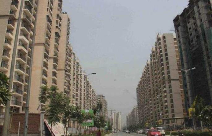 Lockdown's whirlwind 'house party' is on the verge of death! | लॉकडाउनच्या विरंगुळ्याची ‘हाउस पार्टी’ बेतली जीवावर! Lockdown's whirlwind 'house party' is on the verge of death! | लॉकडाउनच्या विरंगुळ्याची ‘हाउस पार्टी’ बेतली जीवावर!