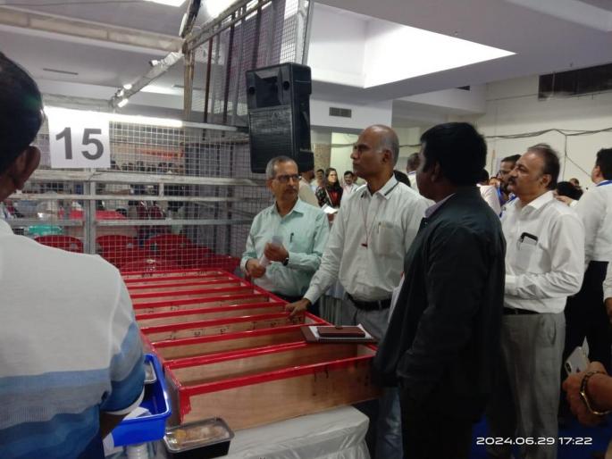 Konkan Graduate, Mumbai Teachers and Graduate Constituency Biennial Election Counting Staff Complete Second Training | कोकण पदवीधर, मुंबई शिक्षक व पदवीधर मतदारसंघ द्विवार्षिक निवडणुकीच्या मतमोजणीचे कर्मचाऱ्यानी पूर्ण केले दुसरे प्रशिक्षण Konkan Graduate, Mumbai Teachers and Graduate Constituency Biennial Election Counting Staff Complete Second Training | कोकण पदवीधर, मुंबई शिक्षक व पदवीधर मतदारसंघ द्विवार्षिक निवडणुकीच्या मतमोजणीचे कर्मचाऱ्यानी पूर्ण केले दुसरे प्रशिक्षण