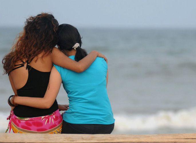 She said, 'This is my husband! Raised eyebrows of all | ती म्हणाली, 'ही'च माझा नवरा ! उंचावल्या साऱ्यांच्याच भुवया She said, 'This is my husband! Raised eyebrows of all | ती म्हणाली, 'ही'च माझा नवरा ! उंचावल्या साऱ्यांच्याच भुवया