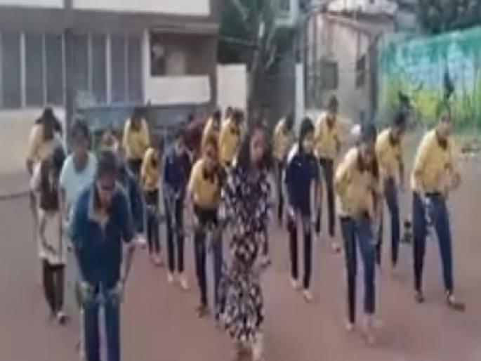 A team of 80 girls of Sangli Shikshan Sansthan will present a demonstration of Lazim game in front of the Prime Minister on Republic Day along with the Bharat Mandapam programme | सांगलीच्या लेझीमचा ताल पंतप्रधान यांच्यासमोर, भारत मंडपम कार्यक्रमासह प्रजासत्ताकदिनी सादरीकरणाची संधी A team of 80 girls of Sangli Shikshan Sansthan will present a demonstration of Lazim game in front of the Prime Minister on Republic Day along with the Bharat Mandapam programme | सांगलीच्या लेझीमचा ताल पंतप्रधान यांच्यासमोर, भारत मंडपम कार्यक्रमासह प्रजासत्ताकदिनी सादरीकरणाची संधी