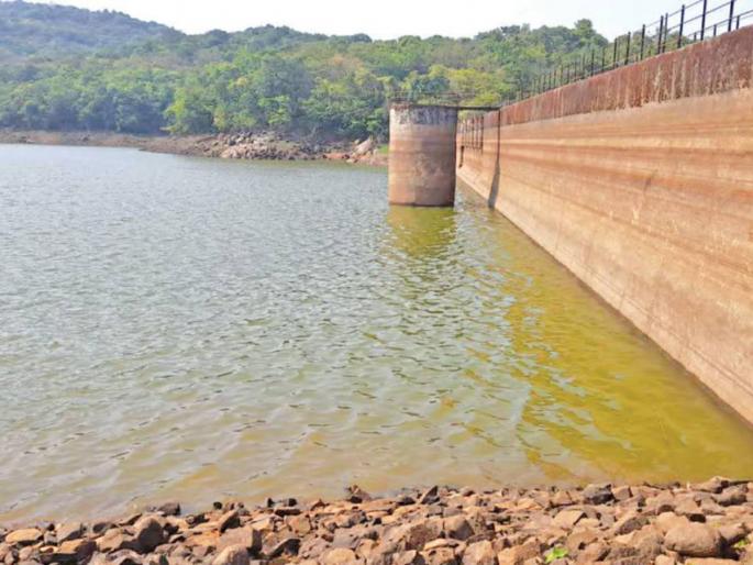Order to reserve water storage in Latur for severe, small and medium projects of water scarcity | लातूरमध्ये पाणीटंचाईचे सावट, लघू, मध्यम प्रकल्पातील पाणीसाठा आरक्षित ठेवण्याचे आदेश