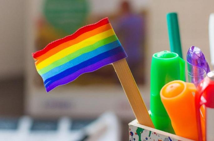 LGBT will get Rs 1.5 lakh scholarship | तृतीयपंथीयांना मिळणार दीड लाखांची पाठ्यवृत्ती LGBT will get Rs 1.5 lakh scholarship | तृतीयपंथीयांना मिळणार दीड लाखांची पाठ्यवृत्ती