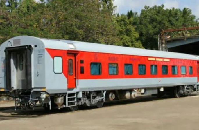 Latest LHB Coach in Howrah-Mumbai Mail: Decision of Railway Administration | हावडा-मुंबई मेलमध्ये अत्याधुनिक एलएचबी कोच : रेल्वे प्रशासनाचा निर्णय Latest LHB Coach in Howrah-Mumbai Mail: Decision of Railway Administration | हावडा-मुंबई मेलमध्ये अत्याधुनिक एलएचबी कोच : रेल्वे प्रशासनाचा निर्णय