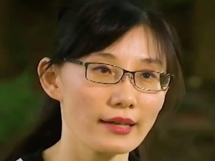 Even before the official announcement, China knew about the corona; Dr. who fled from Hong Kong to America. Information of Li Meng Yan | अधिकृत घोषणेपूर्वीच चीनला कोरोनाबाबतची माहिती होती; हाँगकाँगहून अमेरिकेला पळालेल्या डॉ. ली मेंग यान यांची माहिती Even before the official announcement, China knew about the corona; Dr. who fled from Hong Kong to America. Information of Li Meng Yan | अधिकृत घोषणेपूर्वीच चीनला कोरोनाबाबतची माहिती होती; हाँगकाँगहून अमेरिकेला पळालेल्या डॉ. ली मेंग यान यांची माहिती