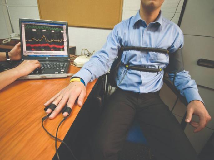 Fudging CV Be ready to take a lie detector test | सीव्हीत खोटी माहिती देताय? मग लाय डिटेक्टर टेस्टसाठी तयार राहा Fudging CV Be ready to take a lie detector test | सीव्हीत खोटी माहिती देताय? मग लाय डिटेक्टर टेस्टसाठी तयार राहा