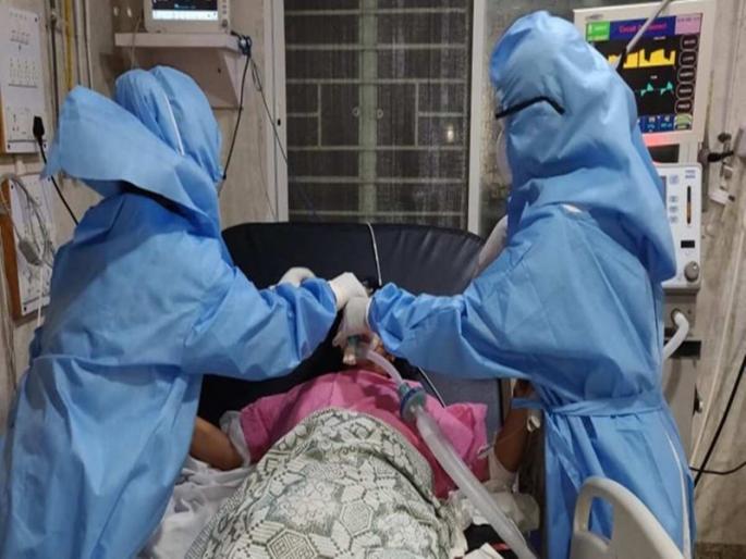 Pune Jumbo Covid Center: Are you on a trip The PMRDA commissioner slapped Lifeline doctors | Pune Jumbo Covid Center: तुम्ही काय सहलीला आला का? पीएमआरडीए आयुक्तांनी‘लाईफलाईन’च्या डॉक्टरांना झापले Pune Jumbo Covid Center: Are you on a trip The PMRDA commissioner slapped Lifeline doctors | Pune Jumbo Covid Center: तुम्ही काय सहलीला आला का? पीएमआरडीए आयुक्तांनी‘लाईफलाईन’च्या डॉक्टरांना झापले