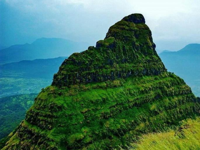 Trekker dies of heart attack near Lingana fort | लिंगाणा किल्ल्याजवळ ट्रेकरचा हृदयविकाराच्या झटक्याने मृत्यू Trekker dies of heart attack near Lingana fort | लिंगाणा किल्ल्याजवळ ट्रेकरचा हृदयविकाराच्या झटक्याने मृत्यू