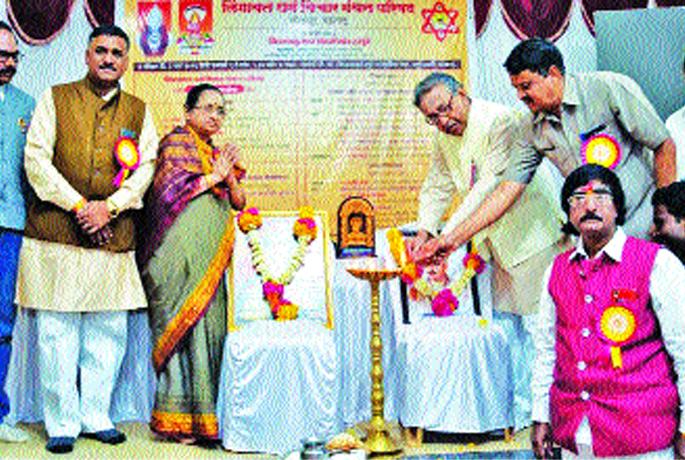 Religious leaders should not be active in politics. Otherwise, they will have to face defeat; The seven resolutions in the Lingayat Dharma Ideations Manthan Parishad | धर्मगुरुंनी राजकारणात सक्रिय होऊ नये..अन्यथा रोषास सामोरे जावे लागेल; लिंगायत धर्म विचार मंथन परिषदेत सात ठराव Religious leaders should not be active in politics. Otherwise, they will have to face defeat; The seven resolutions in the Lingayat Dharma Ideations Manthan Parishad | धर्मगुरुंनी राजकारणात सक्रिय होऊ नये..अन्यथा रोषास सामोरे जावे लागेल; लिंगायत धर्म विचार मंथन परिषदेत सात ठराव