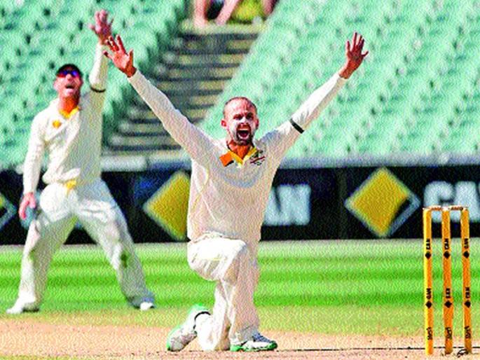 Stark, Leone's penetrating bowling, South Africa all 162 | स्टार्क, लियोनची भेदक गोलंदाजी, दक्षिण आफ्रिका सर्व बाद १६२