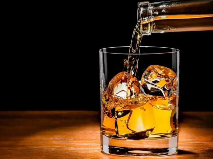 Illegal transportation of liquor under the guise of fruit pulp packing Goods worth Rs 1 crore seized | फ्रुट पल्प पॅकिंगच्या नावाखाली अवैध पद्धतीने दारूची वाहतूक; तब्बल १ कोटींचा मुद्देमाल जप्त Illegal transportation of liquor under the guise of fruit pulp packing Goods worth Rs 1 crore seized | फ्रुट पल्प पॅकिंगच्या नावाखाली अवैध पद्धतीने दारूची वाहतूक; तब्बल १ कोटींचा मुद्देमाल जप्त