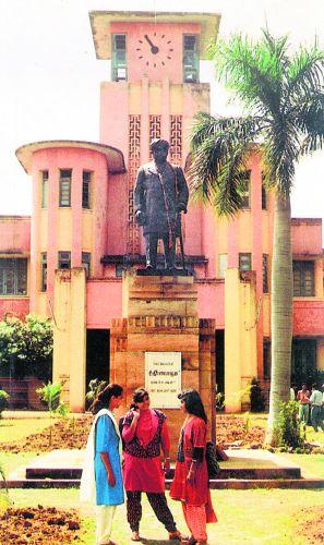 Continue the process of filling vacancies of 'LIT': Green signal of the High Court | ‘एलआयटी’मधील रिक्त पदे भरण्याची प्रक्रिया सुरू ठेवा : हायकोर्टाचा ग्रीन सिग्नल Continue the process of filling vacancies of 'LIT': Green signal of the High Court | ‘एलआयटी’मधील रिक्त पदे भरण्याची प्रक्रिया सुरू ठेवा : हायकोर्टाचा ग्रीन सिग्नल