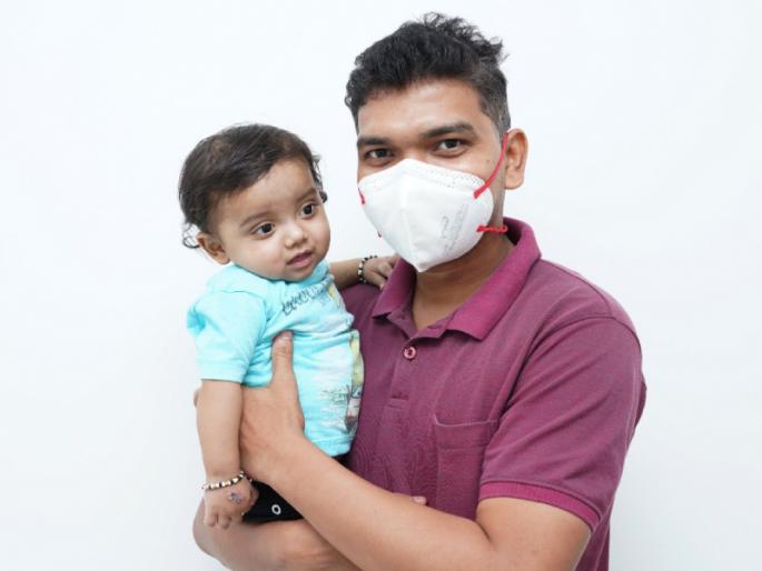 Father donates liver to eight-month-old baby | आठ महिन्यांच्या बाळाला वडिलांनी केले यकृत दान Father donates liver to eight-month-old baby | आठ महिन्यांच्या बाळाला वडिलांनी केले यकृत दान