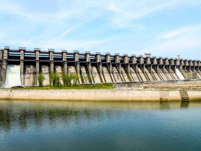 The water storage in Jayakwadi dam has reduced, decision not to release water on the left canal | जायकवाडी धरणातील पाणीसाठा झाला कमी,डाव्या कालव्यावर पाणी न सोडण्याचा निर्णय