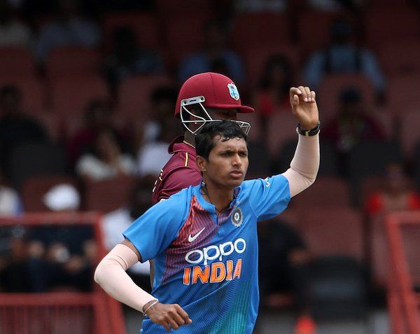 India vs West Indies 3rd T20: West Indies given 147 runs target to India | India vs West Indies 3rd T20: पोलार्डची धडाकेबाज खेळी, भारतापुढे 147 धावांचे आव्हान