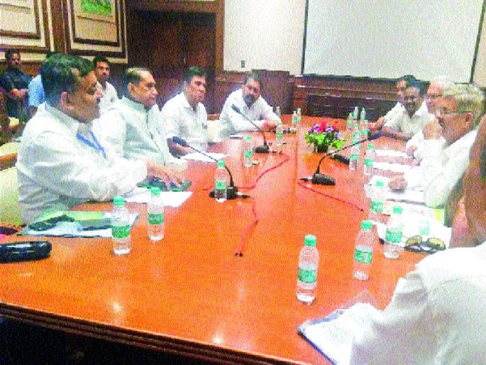 Agricultural Engineering will continue in the state - Pandurang Phundkar | राज्यात कृषी तंत्रनिकेतन अभ्यासक्रम सुरू राहणार - पांडुरंग फुंडकर Agricultural Engineering will continue in the state - Pandurang Phundkar | राज्यात कृषी तंत्रनिकेतन अभ्यासक्रम सुरू राहणार - पांडुरंग फुंडकर