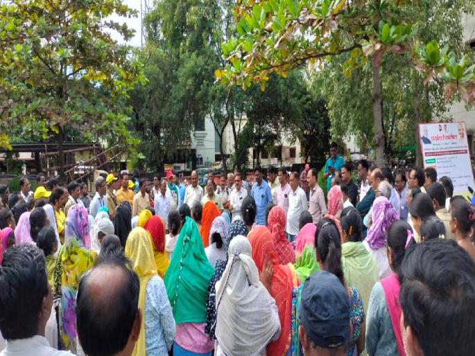 work stoppage movement of employees in the zone after the incident of beating of sanitation workers | सफाई कामगारांना शिवीगाळ करून जबर मारहाण; झोनमधील कर्मचाऱ्यांचे काम बंद work stoppage movement of employees in the zone after the incident of beating of sanitation workers | सफाई कामगारांना शिवीगाळ करून जबर मारहाण; झोनमधील कर्मचाऱ्यांचे काम बंद