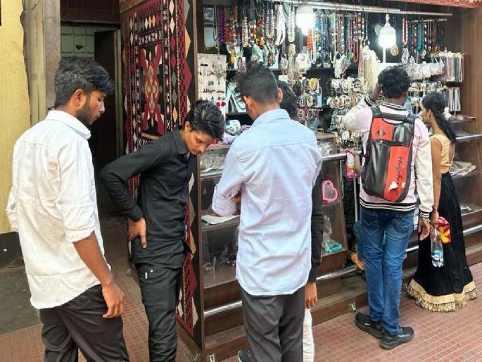 'One Station, One Product' at 79 Railway Stations of Central Railway | मध्य रेल्वेच्या ७९ रेल्वे स्थानकांवर ‘एक स्टेशन, एक उत्पादन’ 'One Station, One Product' at 79 Railway Stations of Central Railway | मध्य रेल्वेच्या ७९ रेल्वे स्थानकांवर ‘एक स्टेशन, एक उत्पादन’