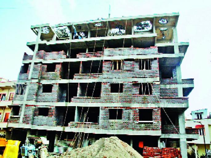 Unaware of the administration, unaware of only 15 percent of the constructions are likely to be regular | ‘अनधिकृत’बाबत प्रशासन अनभिज्ञ, केवळ १५ टक्के बांधकामे नियमित होण्याची शक्यता  