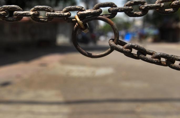 Wake up the Mahisal Disaster Management Committee after the referendum | लोकमतच्या दणक्यानंतर म्हैसाळ मध्ये ५ मे ते१५ मेपर्यंत कडक लॉकडाऊन