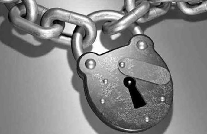 Again lockdown is not affordable; Masks and social distance are the only options | पुन्हा लॉकडाऊन परवडणारे नाही; मास्क आणि सोशल डिस्टन्सिंग हाच पर्याय Again lockdown is not affordable; Masks and social distance are the only options | पुन्हा लॉकडाऊन परवडणारे नाही; मास्क आणि सोशल डिस्टन्सिंग हाच पर्याय