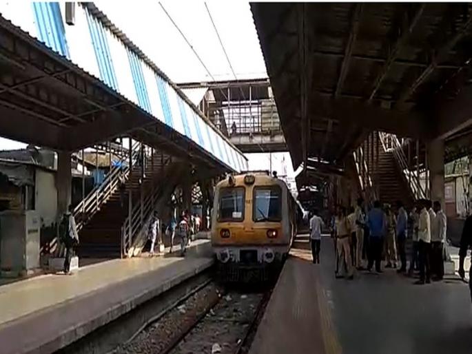 In one and a half year, 51 people died in train accidents and 42 were killed | दीड वर्षात दिव्यात ५१ रेल्वे अपघात,४२ जणांचा मृत्यू In one and a half year, 51 people died in train accidents and 42 were killed | दीड वर्षात दिव्यात ५१ रेल्वे अपघात,४२ जणांचा मृत्यू