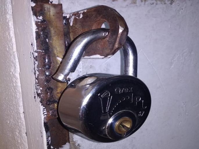 The thieves in the Vadigodri area; Try to steal at six places in one night | वडीगोद्री परिसरात चोरट्यांचा धुमाकुळ; एकाच रात्री सहा ठिकाणी चोरीचा प्रयत्न The thieves in the Vadigodri area; Try to steal at six places in one night | वडीगोद्री परिसरात चोरट्यांचा धुमाकुळ; एकाच रात्री सहा ठिकाणी चोरीचा प्रयत्न