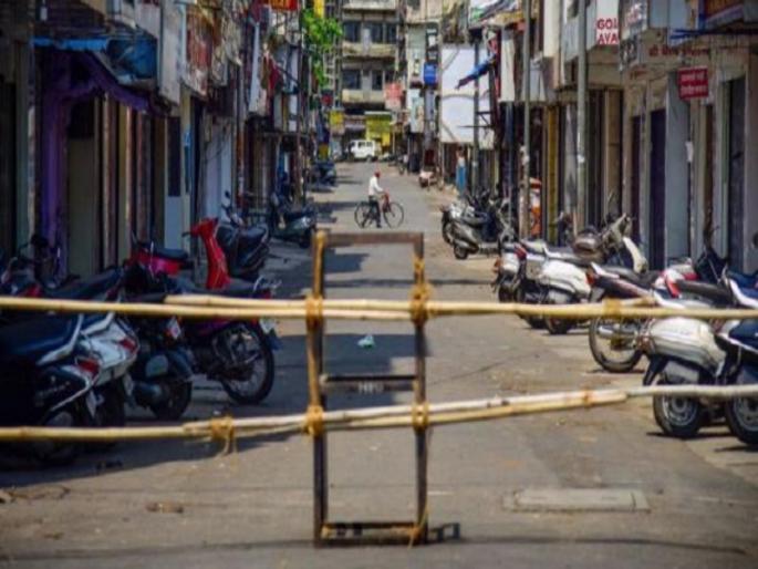 Corona virus: comforting! The number of containment zones in Pune city has come down from 55 to just 33 | Corona virus : दिलासादायक! पुणे शहरातील कंटेन्मेंट झोनची संख्या ५५ वरून आली अवघी ३३ वर Corona virus: comforting! The number of containment zones in Pune city has come down from 55 to just 33 | Corona virus : दिलासादायक! पुणे शहरातील कंटेन्मेंट झोनची संख्या ५५ वरून आली अवघी ३३ वर