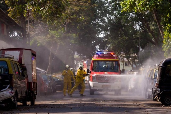 Coronavirus: resume private clinics; Otherwise the license will be revoked | Coronavirus: खासगी दवाखाने पुन्हा सुरू करा; अन्यथा परवाना रद्द करणार Coronavirus: resume private clinics; Otherwise the license will be revoked | Coronavirus: खासगी दवाखाने पुन्हा सुरू करा; अन्यथा परवाना रद्द करणार