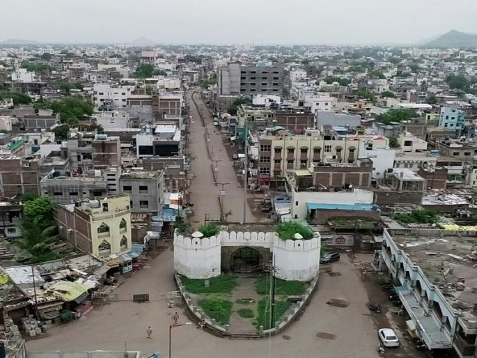 Lockdown again in Aurangabad; Strict implementation will take place from March 30 to April 8 | औरंगाबादमध्ये पुन्हा लॉकडाऊन; ३० मार्च ते ८ एप्रिलपर्यंत होणार कडक अंमलबजावणी Lockdown again in Aurangabad; Strict implementation will take place from March 30 to April 8 | औरंगाबादमध्ये पुन्हा लॉकडाऊन; ३० मार्च ते ८ एप्रिलपर्यंत होणार कडक अंमलबजावणी