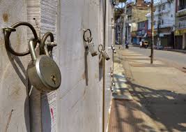 Lockdown extension till March 31: Collector Daulat Desai's order | लॉकडाऊनमध्ये ३१ मार्चपर्यंत वाढ : जिल्हाधिकारी दौलत देसाई यांचे आदेश Lockdown extension till March 31: Collector Daulat Desai's order | लॉकडाऊनमध्ये ३१ मार्चपर्यंत वाढ : जिल्हाधिकारी दौलत देसाई यांचे आदेश