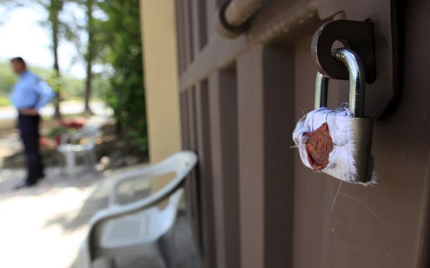 Buldana Purchase Committee has leased the illegal seal to the office! | बुलडाणा खरेदी-विक्री समिती कार्यालयाला लावले बेकायदा सील! Buldana Purchase Committee has leased the illegal seal to the office! | बुलडाणा खरेदी-विक्री समिती कार्यालयाला लावले बेकायदा सील!