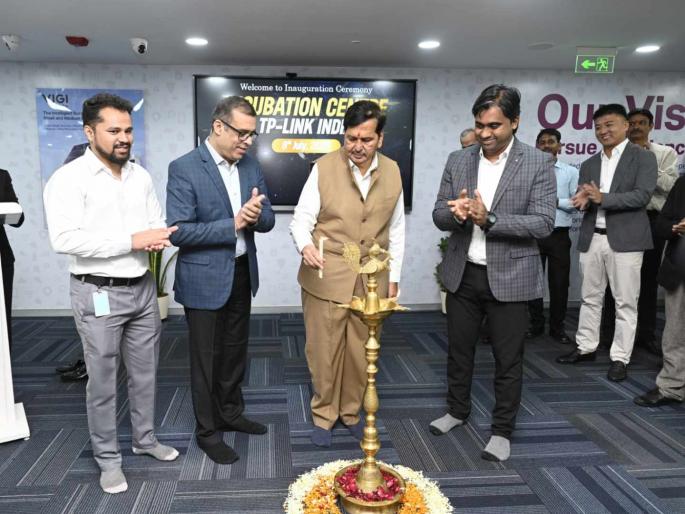 Inauguration of TP Links first Incubation Center in Mumbai presence of Minister Mangal Prabhat Lodha | मुंबईत 'टीपी-लिंक'च्या 'इनक्यूबेशन सेंटर'चे उदघाटन, मंत्री मंगलप्रभात लोढांची उपस्थिती Inauguration of TP Links first Incubation Center in Mumbai presence of Minister Mangal Prabhat Lodha | मुंबईत 'टीपी-लिंक'च्या 'इनक्यूबेशन सेंटर'चे उदघाटन, मंत्री मंगलप्रभात लोढांची उपस्थिती