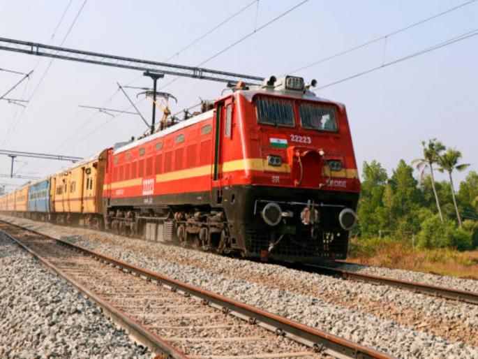 Pune-Lonavala railway was approved 24 years ago Work is still stalled what is the real reason? | पुणे-लोणावळा लोहमार्गाला २४ वर्षांपूर्वी मंजुरी! काम अजूनही रखडले, नेमकं कारण काय? Pune-Lonavala railway was approved 24 years ago Work is still stalled what is the real reason? | पुणे-लोणावळा लोहमार्गाला २४ वर्षांपूर्वी मंजुरी! काम अजूनही रखडले, नेमकं कारण काय?