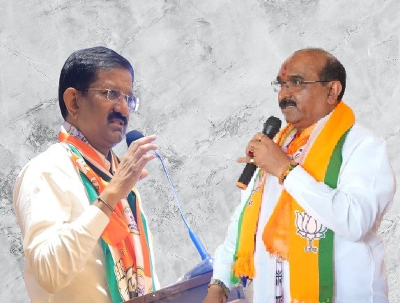 Latur Lok Sabha Result 2024 Shivaji kalage vs. Sudhakar Shrangare Maharashtra Live result  | Latur Lok Sabha Result 2024: अतितटीच्या लढतीत काँग्रेसचे शिवाजी काळगेंनी मिळवली आघाडी