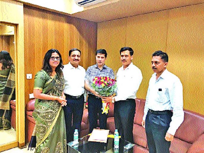 Lokesh Chandra took charge | लोकेश चंद्र यांनी पदभार स्वीकारला  Lokesh Chandra took charge | लोकेश चंद्र यांनी पदभार स्वीकारला