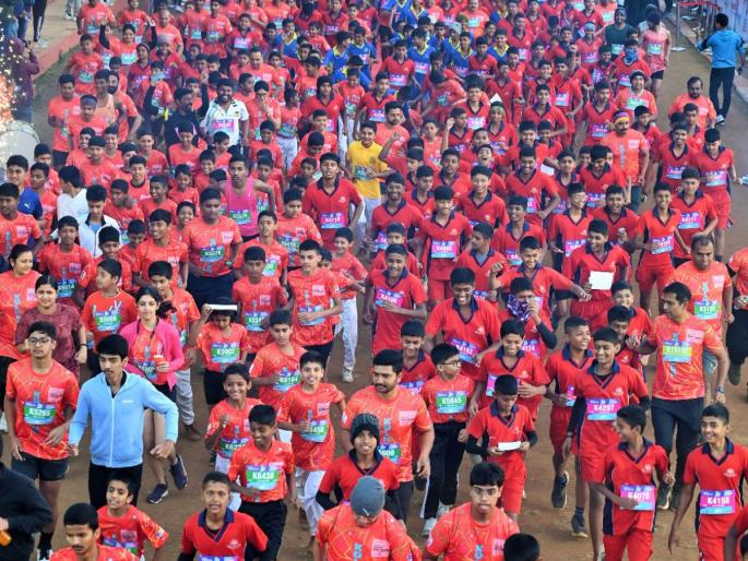 Abhishek Devkate, Sakshi Jadayal won Kolhapur's 'Lokmat Mahamarathon' | अभिषेक देवकाते, साक्षी जडयाल यांनी जिंकली कोल्हापूरची ‘लोकमत महामॅरेथॉन’ Abhishek Devkate, Sakshi Jadayal won Kolhapur's 'Lokmat Mahamarathon' | अभिषेक देवकाते, साक्षी जडयाल यांनी जिंकली कोल्हापूरची ‘लोकमत महामॅरेथॉन’
